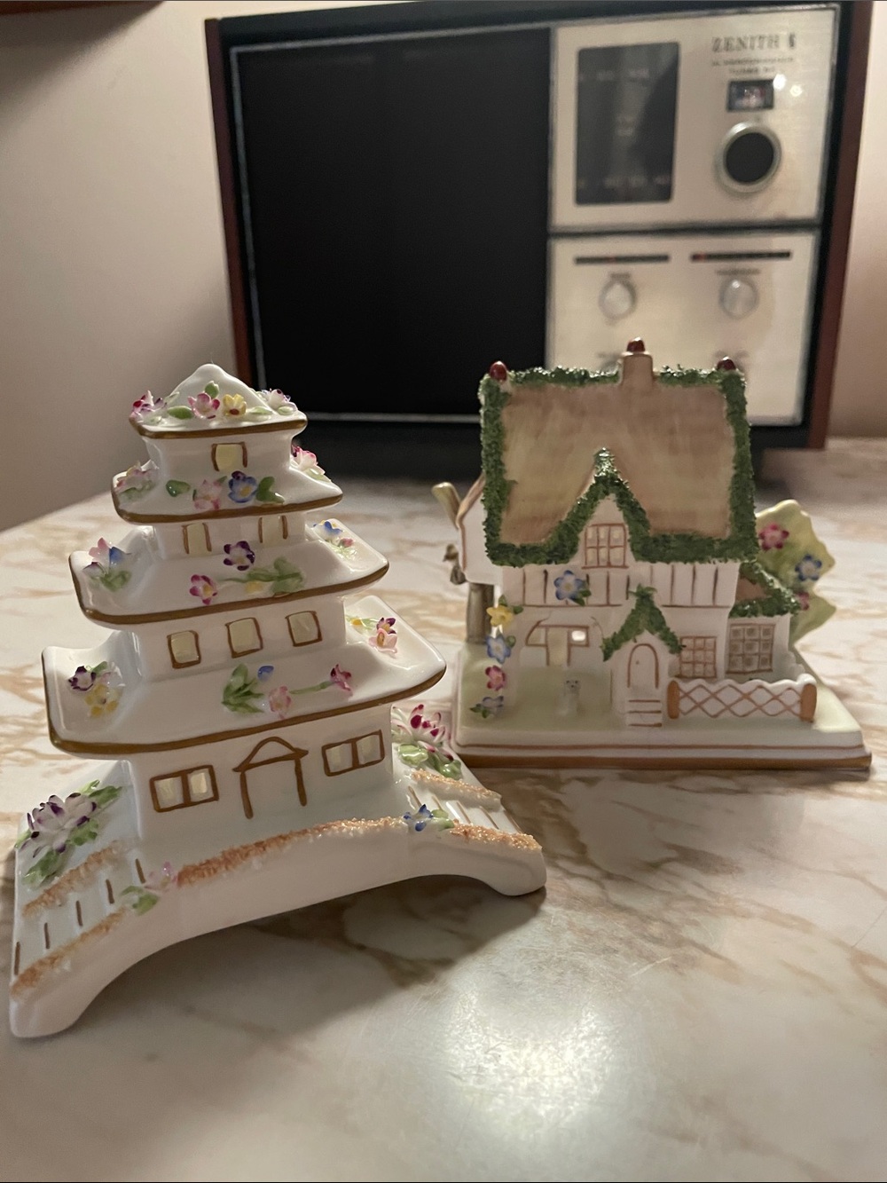 VTG Coalport Fine Bone China (2) Pagoda & The Masters House Figurines England